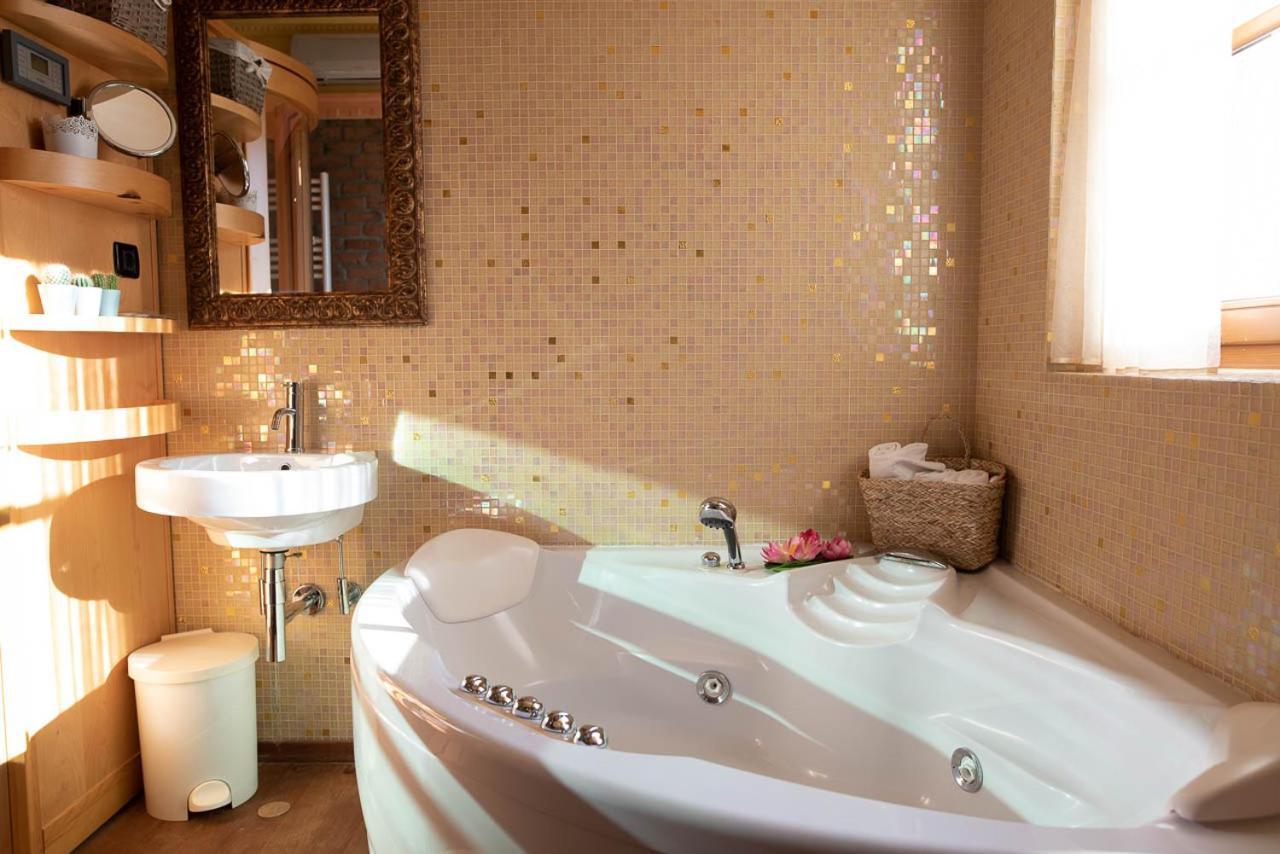 Domacija Pri Damjanu Hotel Kozina Bagian luar foto